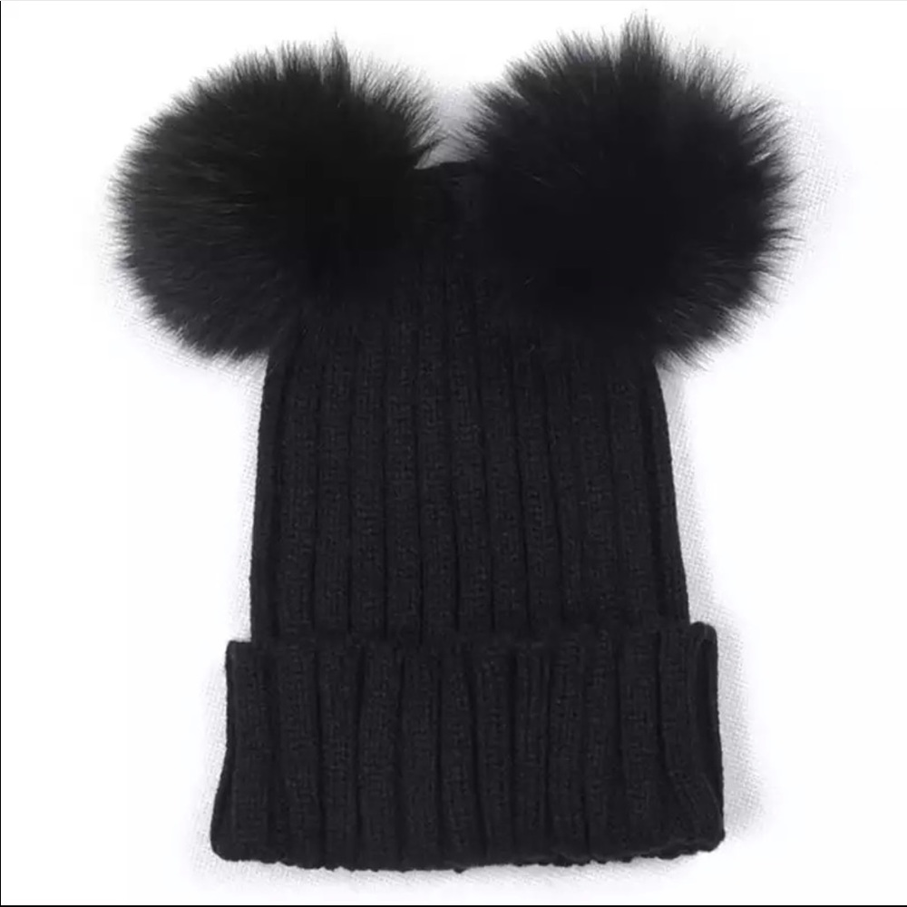 Pom Pom Hat - Picture 3 of 8